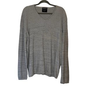 Calvin Klein Jean women’s V-neck gray sweater XL